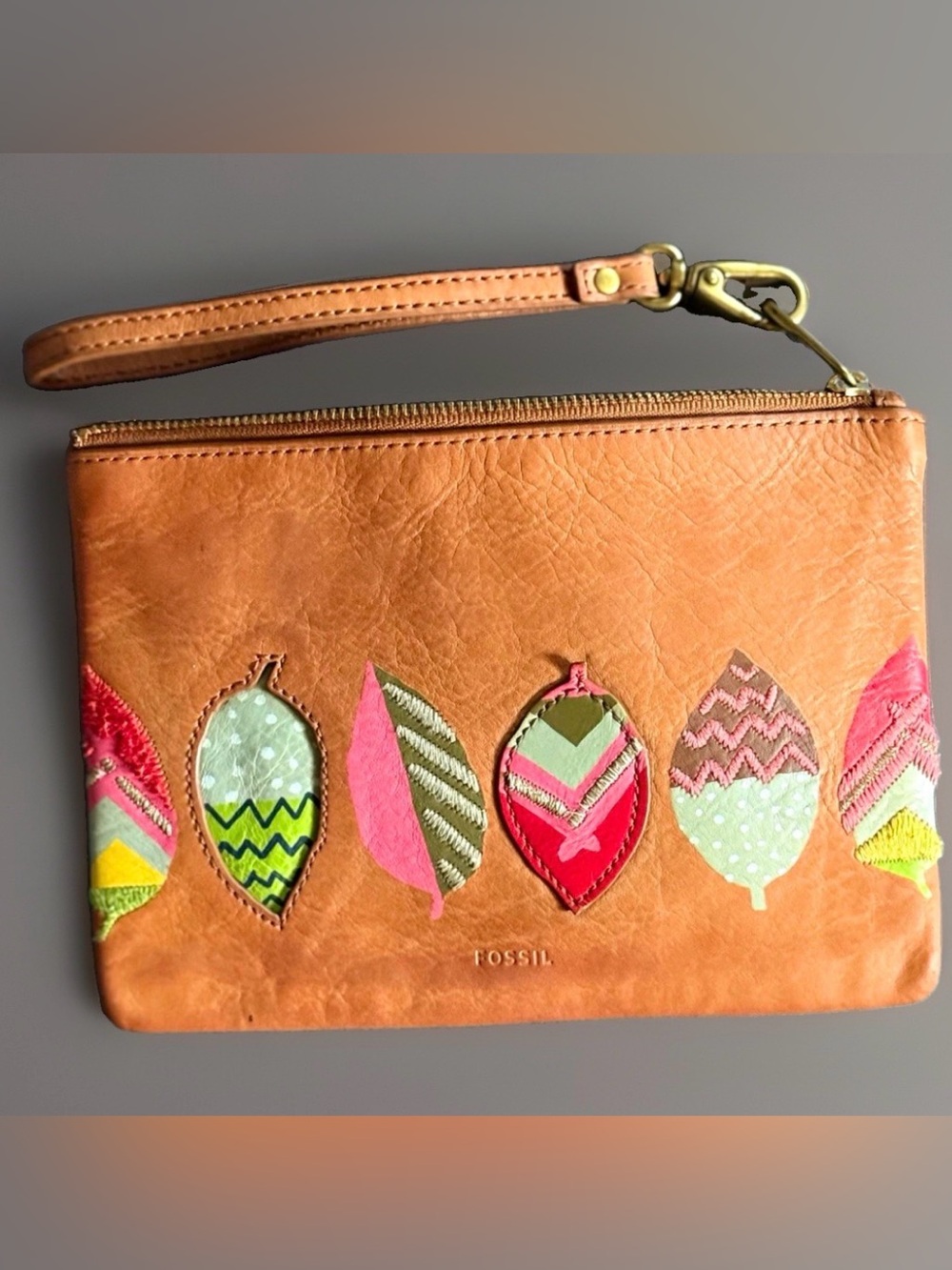 Fossil Tan Leather Leaf Appliqué Wristlet Clutch Bag Multi-Color SL7115 Boho